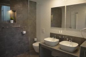 Phòng tắm tại Apartments Mango +26 ảnh