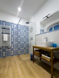 Η κουζίνα ή μικρή κουζίνα στο Giù alla Marina