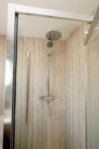 Koupelna v ubytování Rose Cottage, Blaxhall - Near Snape Maltings, Orford, Thorpeness & Aldeburgh - Aldeburgh Coastal Cottages