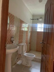 基塔莱Plush 3 Bedroom Apartment Home的相册照片