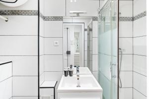 Koupelna v ubytování Montmartre - Élégance & Charme au pied Sacré-Cœur