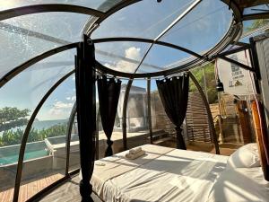 Ένα ή περισσότερα κρεβάτια σε δωμάτιο στο Caraibes insolite +83 φωτογραφίες