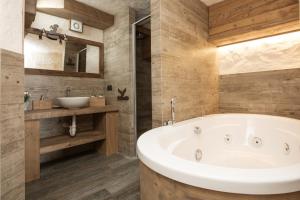 O baie la Chalet Charm