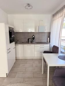 Kuchyň nebo kuchyňský kout v ubytování Urban City Room - Self Check In - Bad Nauheim