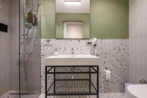 Ένα μπάνιο στο Galata 21,1 +12 φωτογραφίες