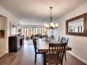 Φωτογραφία από το άλμπουμ του Cozy & Fully-Equipped Apartment in Mont-Tremblant στο Μοντ Τρεμπλάν