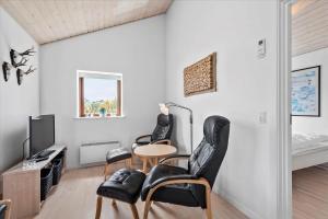 Μια τηλεόραση ή/και κέντρο ψυχαγωγίας στο 0378-Romo-Lyngvejen-40