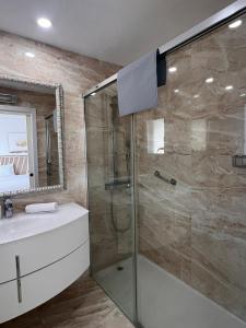 Koupelna v ubytování Luxury Sea View Fuengirola