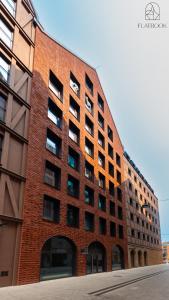 Tòa nhà nơi căn hộ tọa lạc