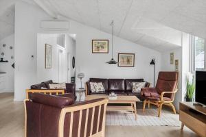 Posezení v ubytování 0330-Romo-Praestekraven-3