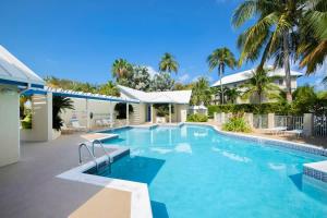 Πισίνα στο ή κοντά στο The Retreat #20 Condo