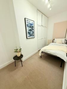 Ένα ή περισσότερα κρεβάτια σε δωμάτιο στο Coventry 3 Bedroom Property +11 φωτογραφίες