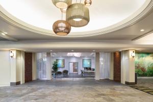 Vstupní hala nebo recepce v ubytování NEW Oceanfront Luxury at Waikiki Beach Tower + 38 fotografií