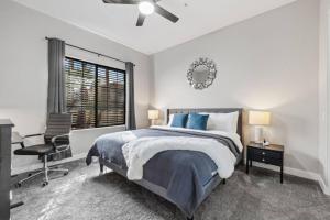 Ένα ή περισσότερα κρεβάτια σε δωμάτιο στο La Quinta Casita 1 Bedroom Condo +58 φωτογραφίες