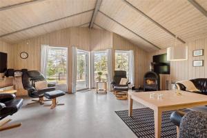 TV a/nebo společenská místnost v ubytování 0436-Romo-Dyssebjergvej-12