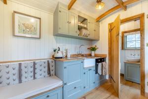 Köök või kööginurk majutusasutuses Hillside Hideout +10 fotot