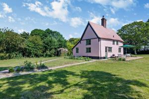 Κήπος έξω από το Walnut Cottage - Suffolk