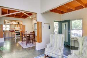 Galeriebild der Unterkunft Bear House - 3 Blocks to Downtown Main St Bozeman! in Bozeman + 25 Fotos