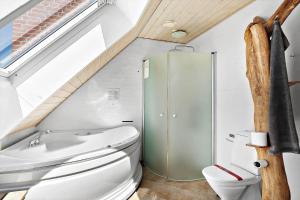 Ένα μπάνιο στο 0395-Romo-Sonder-Frankel-48 +27 φωτογραφίες