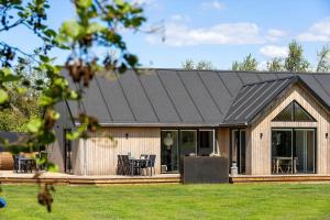 Tòa nhà nơi nhà nghỉ dưỡng tọa lạc