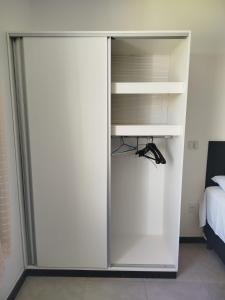 Φωτογραφία από το άλμπουμ του Casa moderna com ar do campo σε Contagem