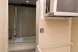 Una puerta a una habitación con una habitación en Apto203 a 100 mts do Shopping Carioca, Brt e Metrô, en Río de Janeiro 13 fotos más