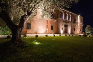 Afbeelding uit fotogalerij van PALAZZO PRINCIPI LANZA in San Nicola Arcella