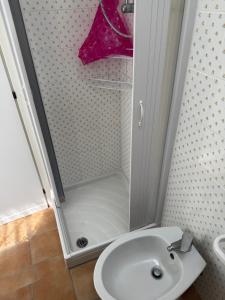 Koupelna v ubytování Villa Ali