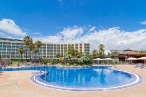 Bazén v ubytovaní RVHotels Ametlla Mar alebo v jeho blízkosti