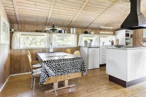 Η κουζίνα ή μικρή κουζίνα στο 0008-Romo-Froidal-24 +13 φωτογραφίες