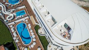 The swimming pool at or close to Laguna Beach Alya Resort & Spa