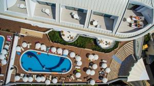 The swimming pool at or close to Laguna Beach Alya Resort & Spa