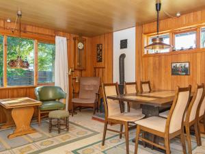 Posezení v ubytování 4 person holiday home in Grenaa-By Traum