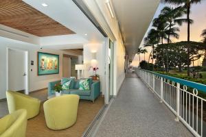 Χώρος καθιστικού στο Waikiki Shore by OUTRIGGER - Select Your Unit +9 φωτογραφίες