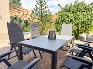 Ảnh trong thư viện ảnh của WILD&COZY Ferienhaus mit Garten, Terrasse & Garage ở Blankenburg