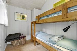 En eller flere senge i et værelse på 84214-Ebeltoft-Brigvej-33