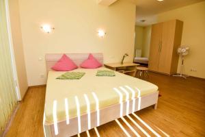 Ένα ή περισσότερα κρεβάτια σε δωμάτιο στο Pas Bani