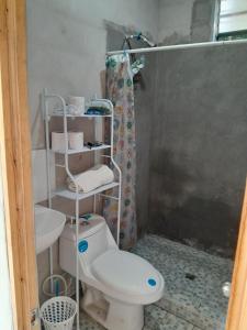 Et badeværelse på Apt Playa kilometro 59, Rural area