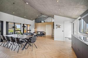 Η κουζίνα ή μικρή κουζίνα στο 525-Lemvig-Stranden-10