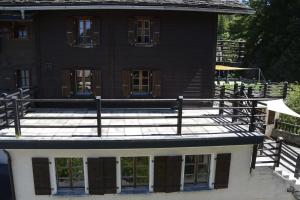 Balkón nebo terasa v ubytování Studios du Valsorey