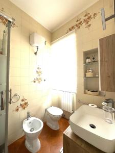 Ванная комната в Maddalena Means Home