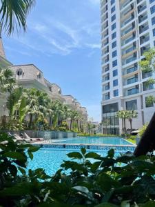 The Sapphire Residenceの敷地内または近くにあるプール