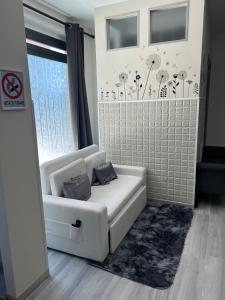 Un lugar para sentarse en Studio apartment in Fossato di Vico