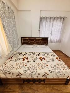 Φωτογραφία από το άλμπουμ του Urban Homestays a 2BHK Flat in Solapur σε Jāmb