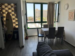 Χώρος καθιστικού στο LAS OLAS Apartment +5 φωτογραφίες