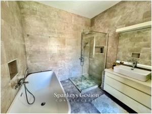 Bilik mandi di SG16 Villa Topaze - Cap Malheureux - Piscine