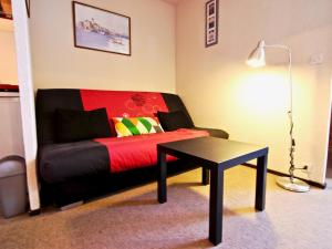 Imagen de la galería de Studio cabine 24m², 4 personnes, balcon Sud, pied des pistes - FR-1-340-75, en Chamrousse