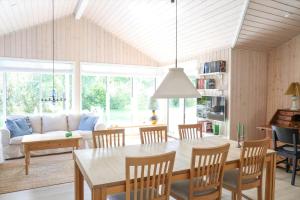 Imagen de la galería de 13396-1-Hojby-Ruggardsvej-6, en Højby