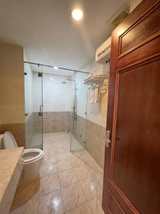 Ένα μπάνιο στο Trendy Hotel