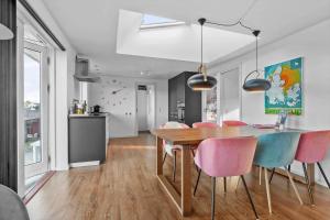 Kuchyň nebo kuchyňský kout v ubytování 8597-Glesborg-Karens-Bakke-25